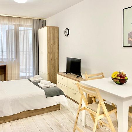 Cozy Studio Next To State Opera With Work Space Stara Zagora Bagian luar foto