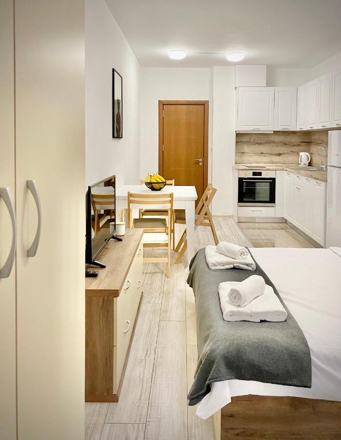 Cozy Studio Next To State Opera With Work Space Stara Zagora Bagian luar foto